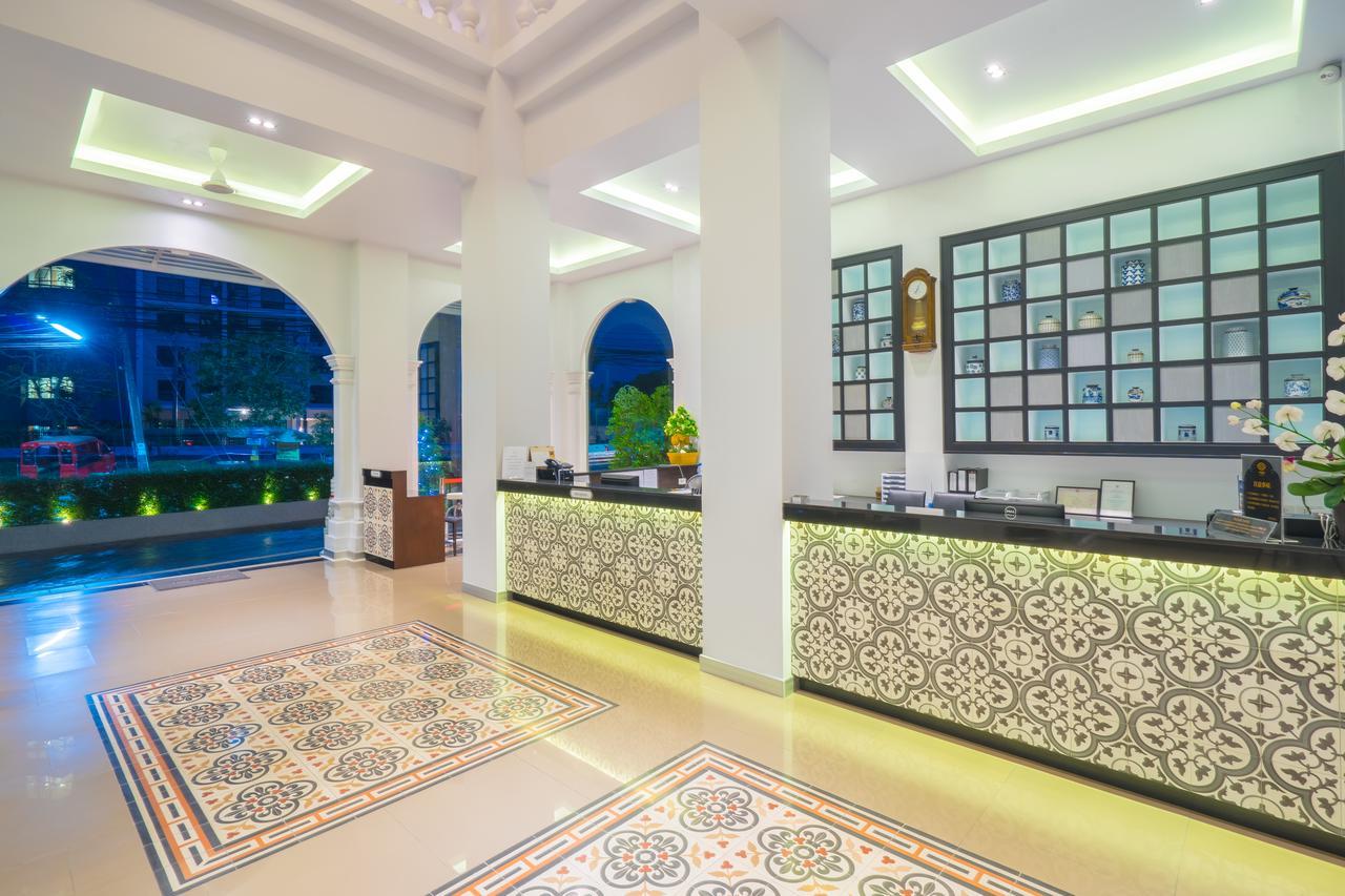 Vapa Hotel - Sha Extra Plus Пхукет Екстер'єр фото